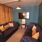 Chalet Les Melezes לינה וארוחת בוקר טיגנס