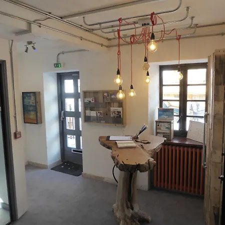 住宿加早餐酒店 Chalet Les Melezes 蒂涅