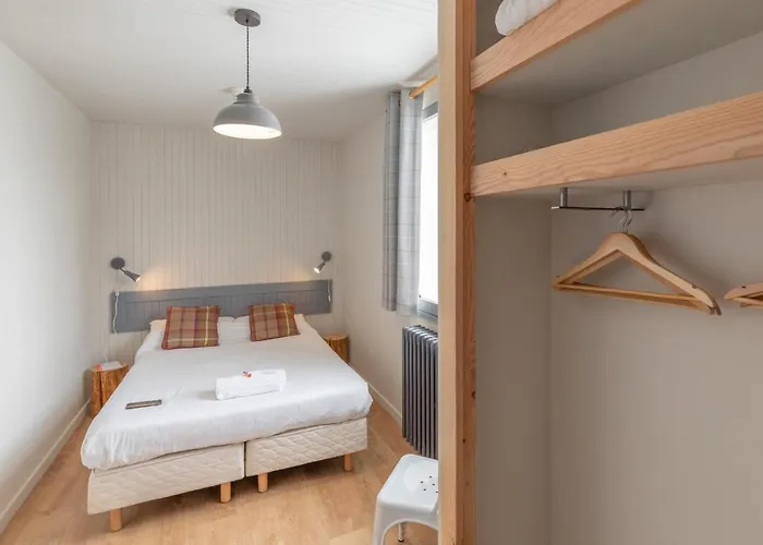Chalet Les Melezes Bed & Breakfast *