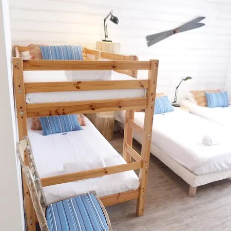 Chalet Les Melezes Bed & Breakfast *